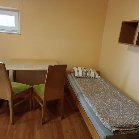 Hostel Sunrise Liwska Warsaw Ngoại thất bức ảnh