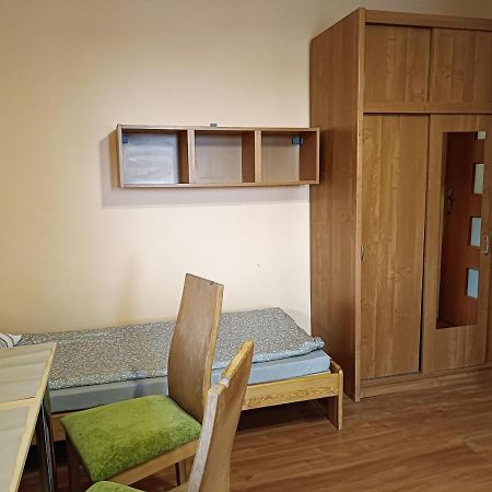 Hostel Sunrise Liwska Warsaw Ngoại thất bức ảnh