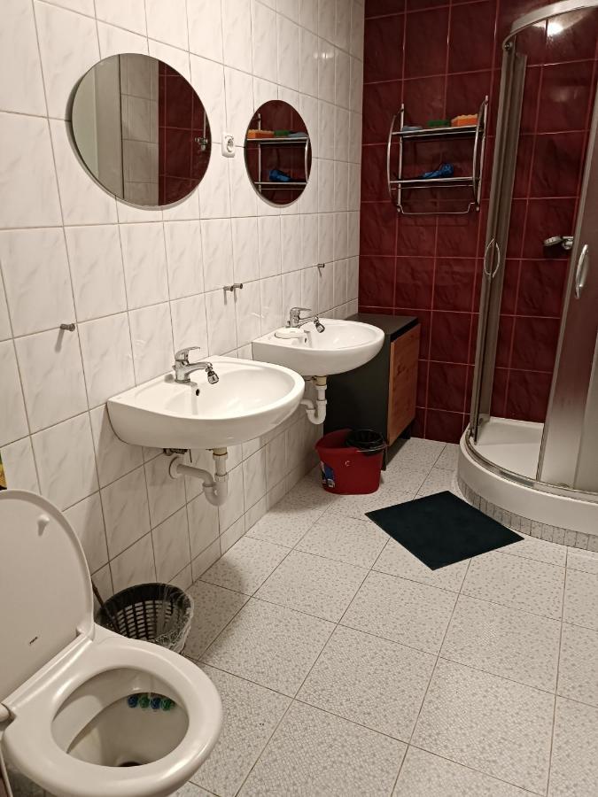 Hostel Sunrise Liwska Warsaw Ngoại thất bức ảnh